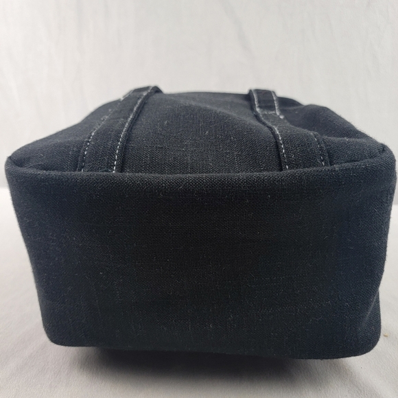 Rae Dunn Enjoy daisy small cooler / lunch box in black 8." X 9" X 5" - Picture 4 of 7